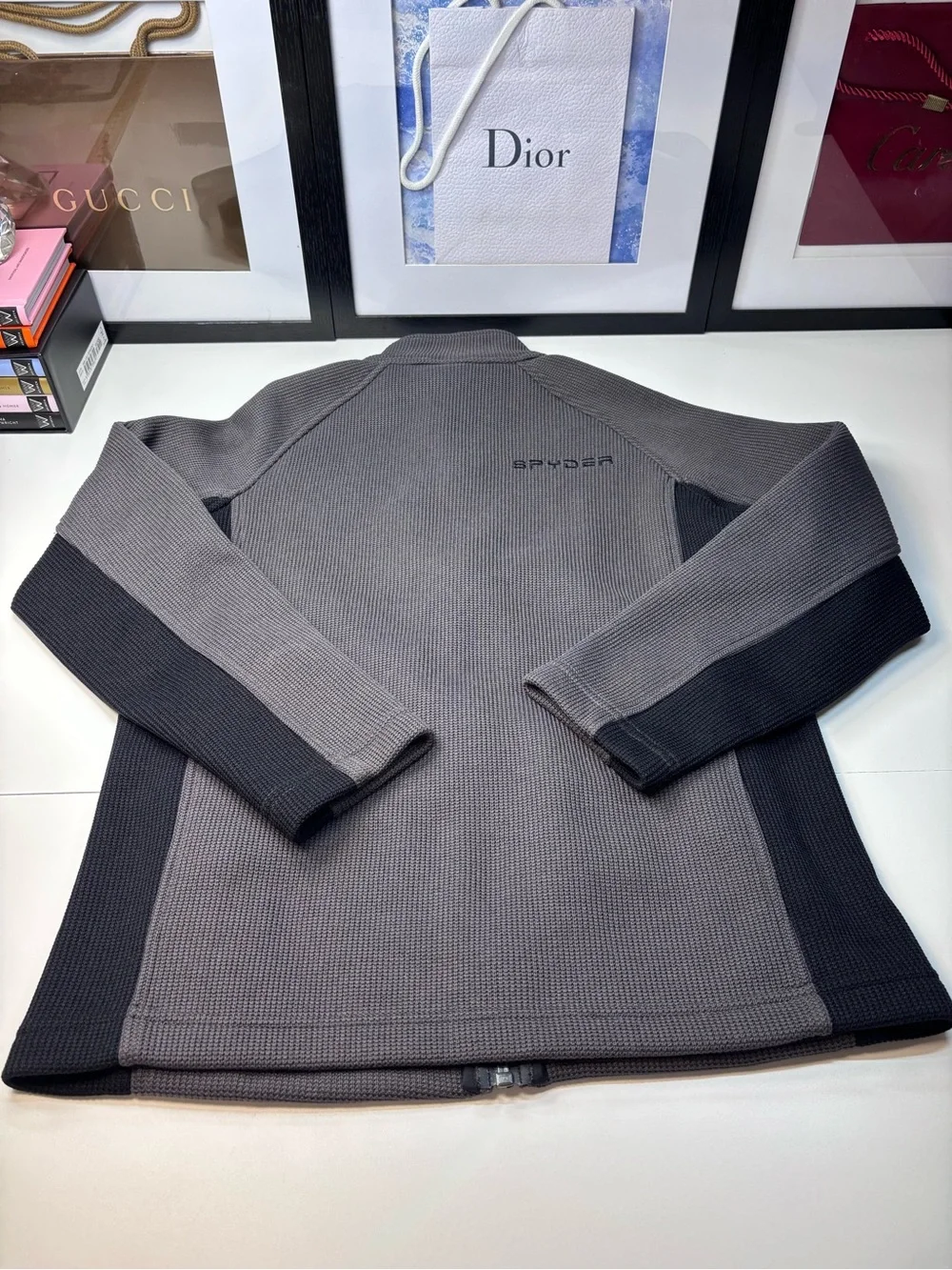 Spyder Gray and Black Full-Zip Knit Jacket Fleece Lined Boys Size M EUC